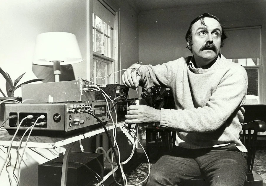 Alvin Lucier